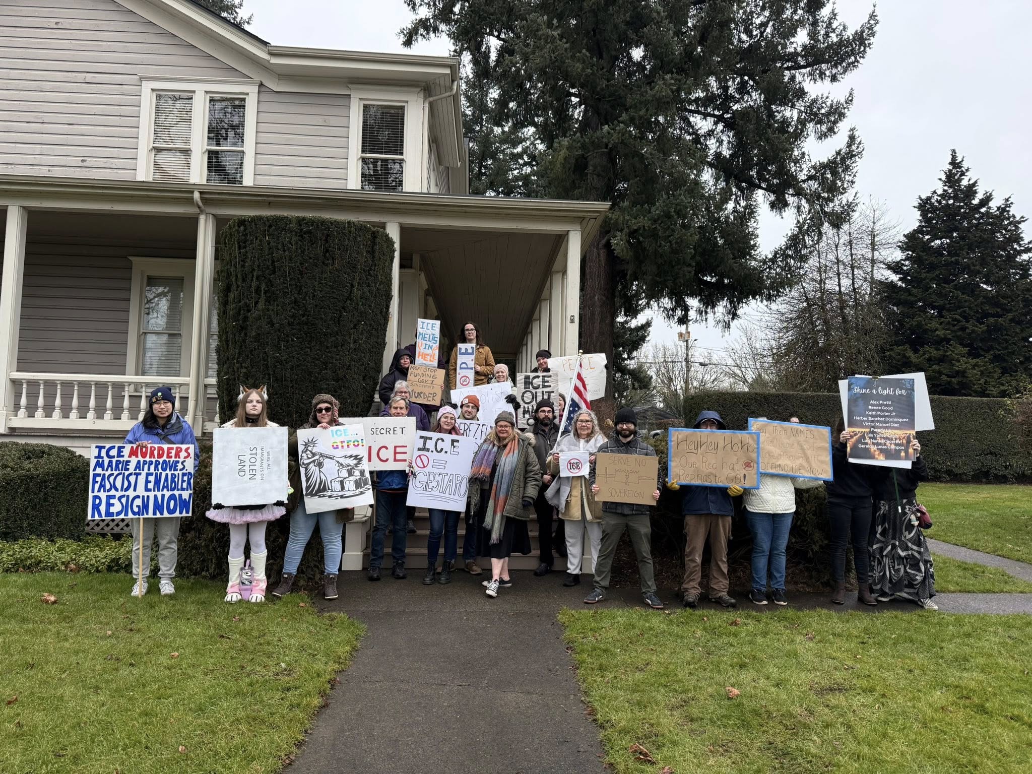 Local Activists Stage Daily Protests at Rep. Gluesenkamp Perez’s Vancouver Office
